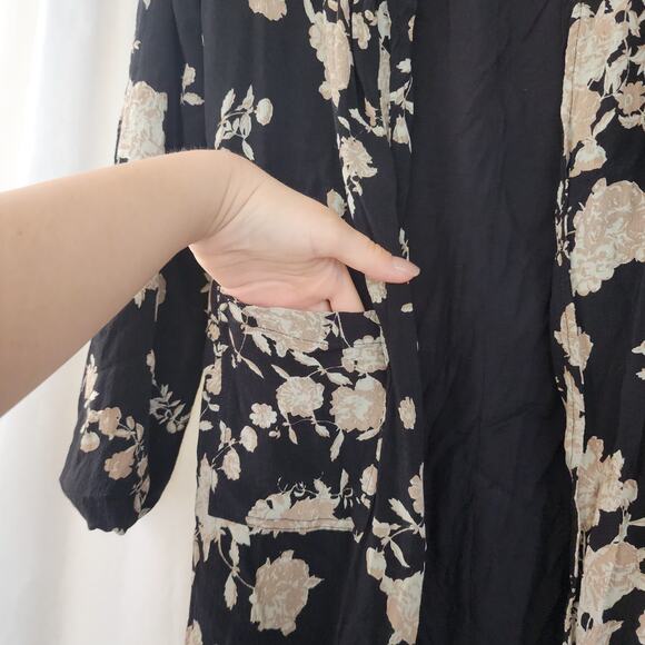Jen's Pirate Booty Cortes Jacket Obsidian Spanish Rose Print kimono blk long P S - Picture 8 of 12
